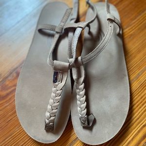 Rainbows sandals size US 8.5-9.5